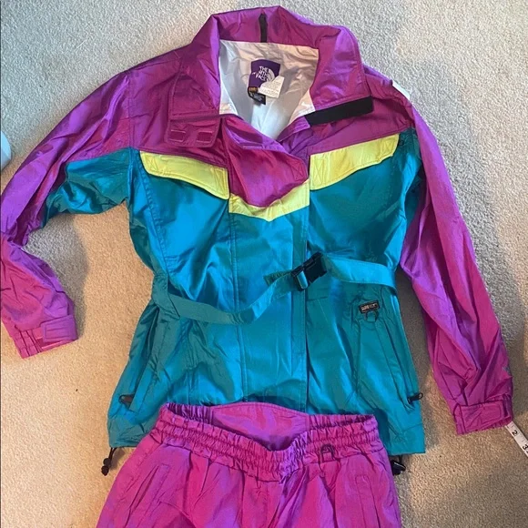 The north face Excellent condition ski suit size medium-ladies - Picture 2 of 13